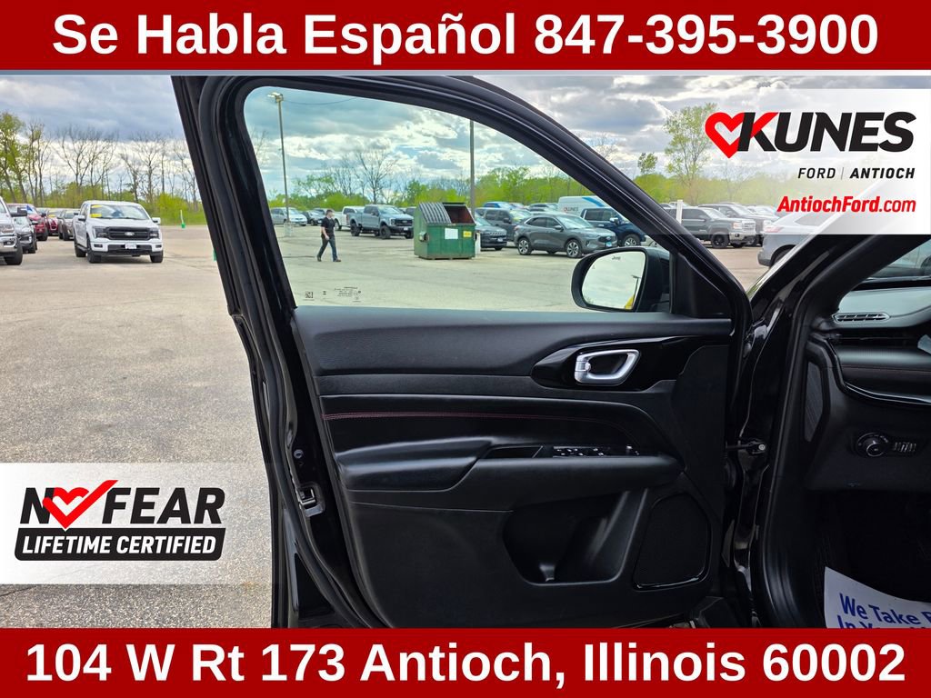 Used 2024 Jeep Compass Trailhawk AWD/4WD image 18