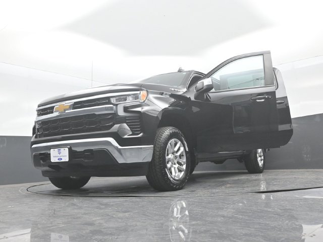 Used 2023 Chevrolet Silverado 1500 LT AWD/4WD image 30