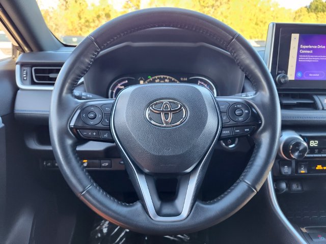 Used 2024 Toyota RAV4 SE w/ Convenience Package AWD/4WD image 28