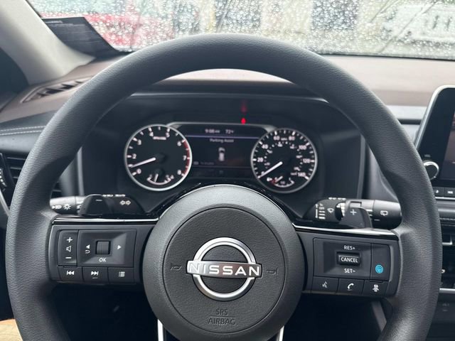 Used 2022 Nissan Rogue SV image 30