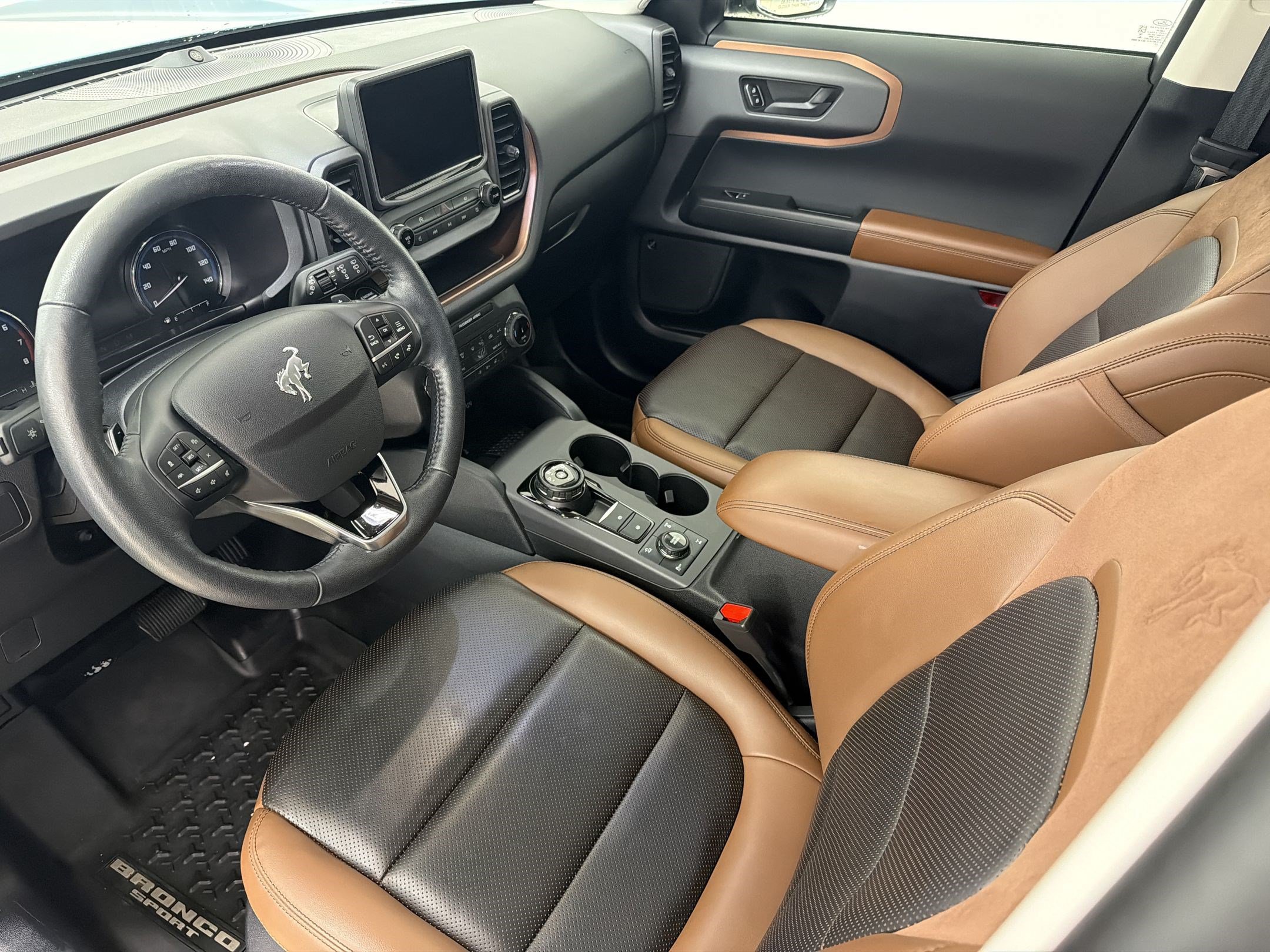 Certified 2022 Ford Bronco Sport Badlands w/ Premium Package AWD/4WD image 4