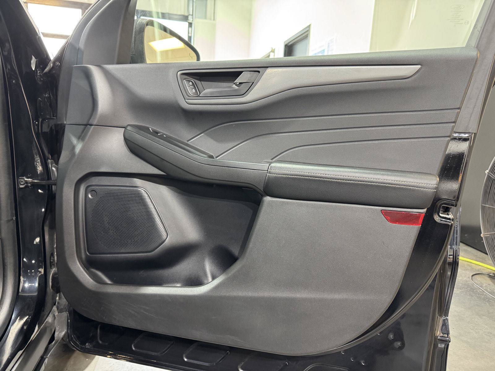 Certified 2025 Ford Escape Active w/ Cold Weather Package FWD image 23