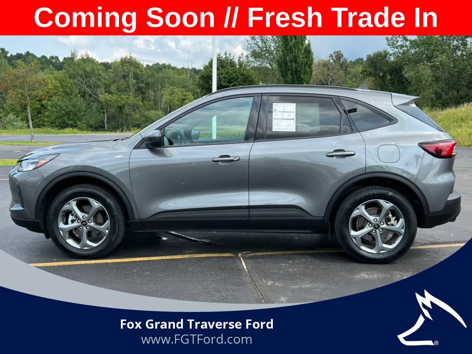 Certified 2025 Ford Escape ST-Line Select AWD/4WD image 38