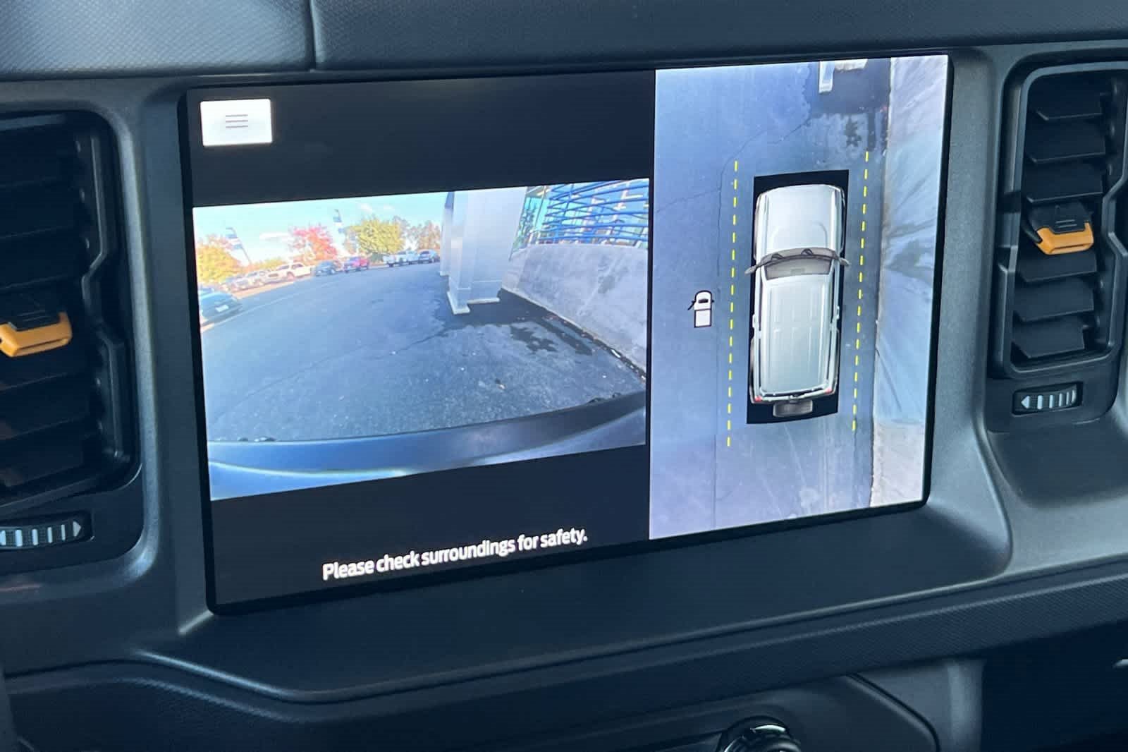 Certified 2024 Ford Bronco Badlands image 21