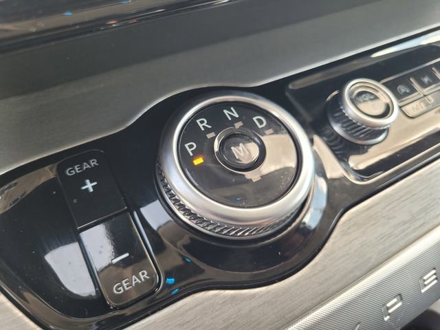 Certified 2025 Ford Expedition Platinum AWD/4WD image 18