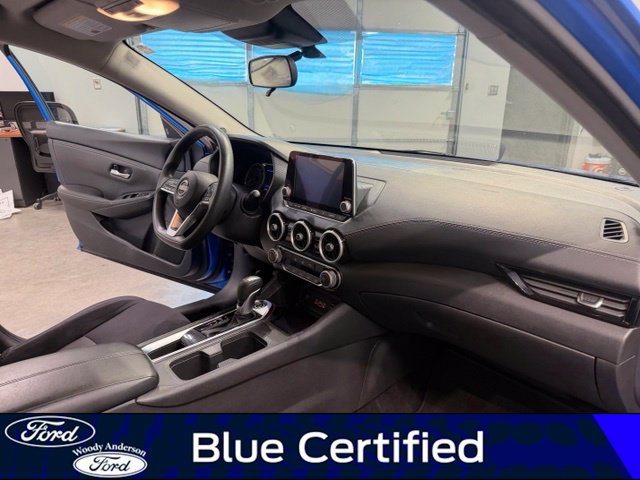 Used 2025 Nissan Sentra SV FWD image 25