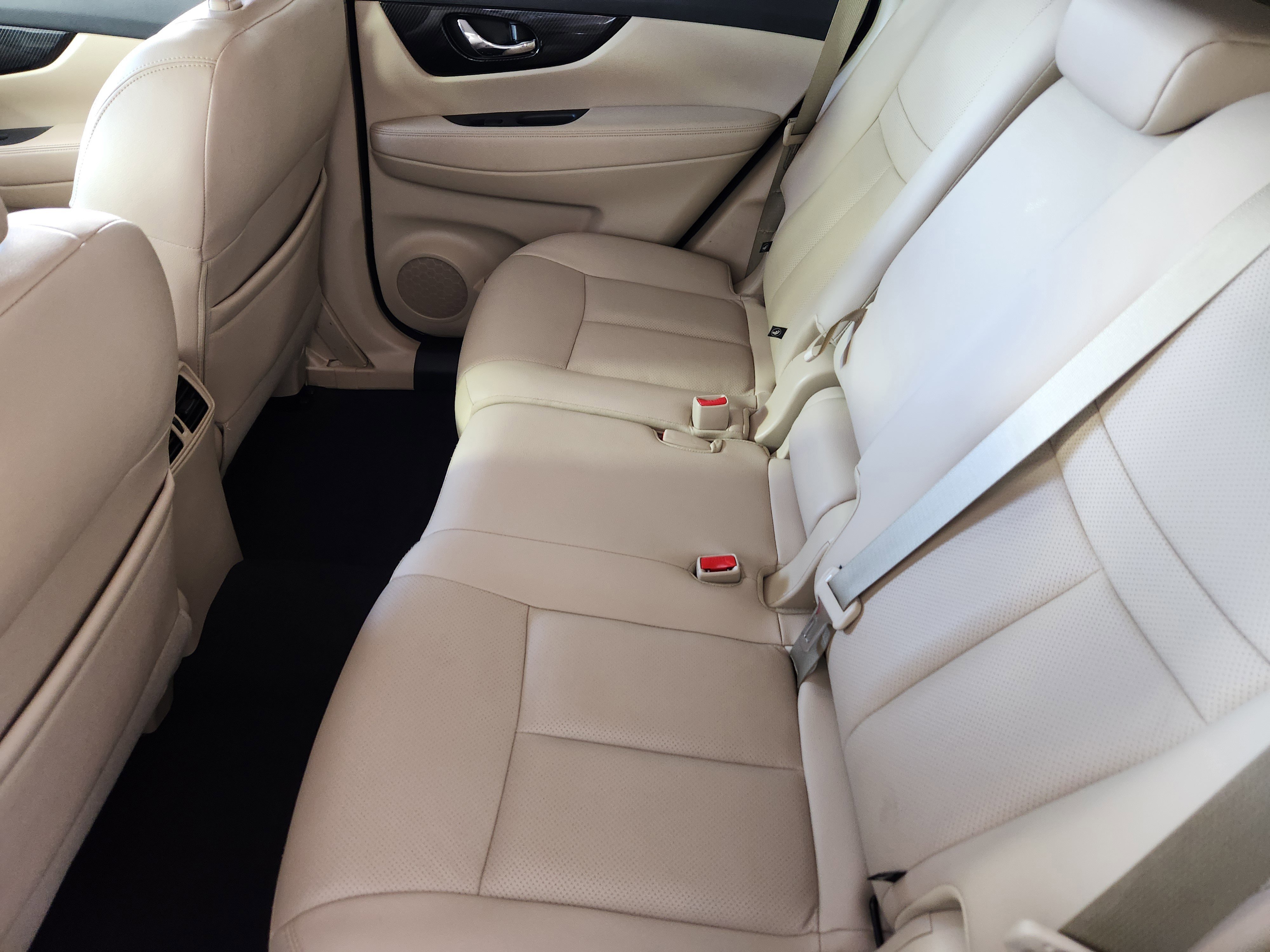 Used 2019 Nissan Rogue SL image 14