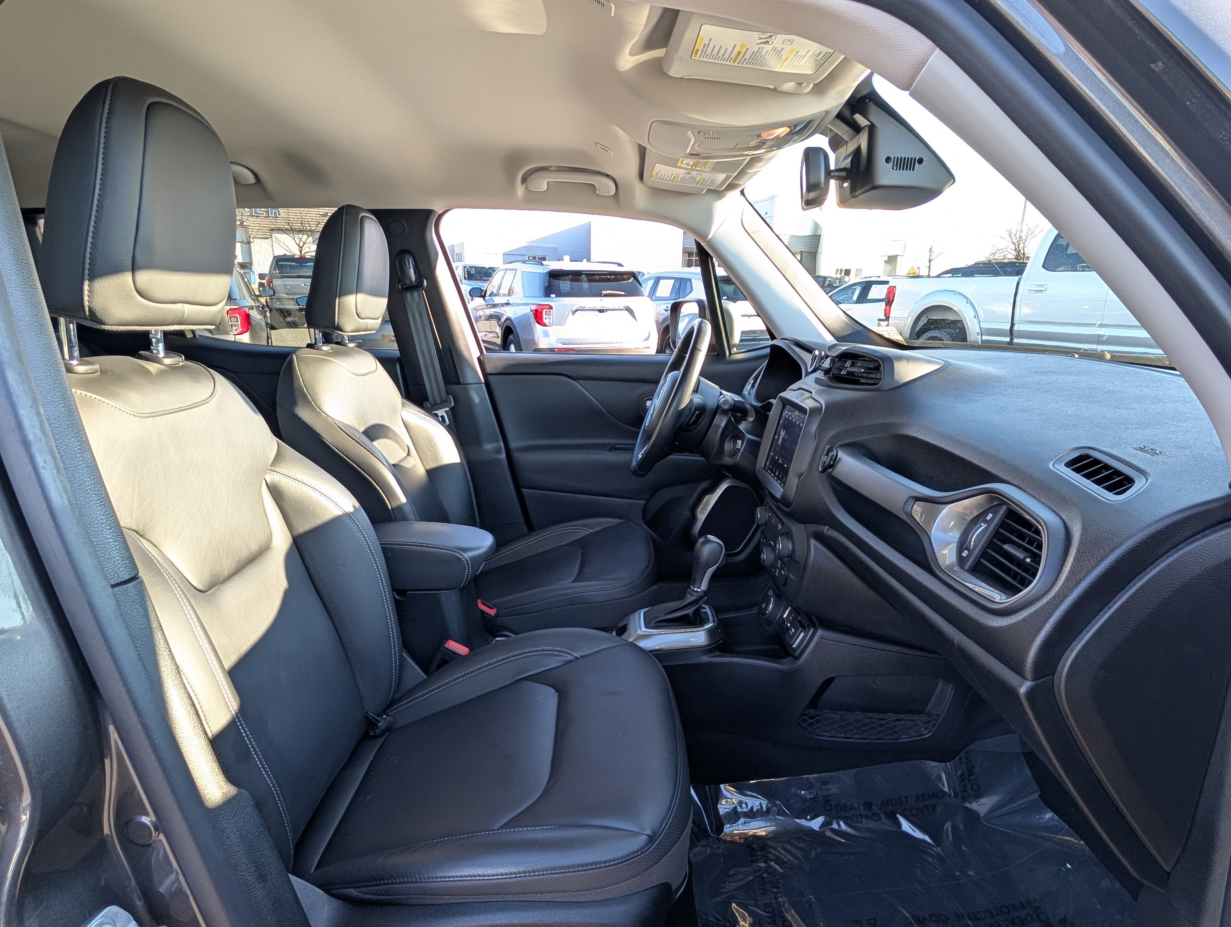 Used 2019 Jeep Renegade Limited w/ UConnect 8.4 Nav Group image 10