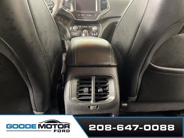 Used 2023 Jeep Cherokee Altitude Lux image 20
