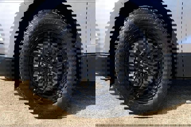 Certified 2024 Ford Edge SEL w/ Convenience Package image 11