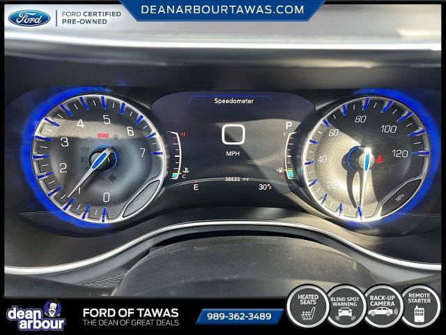 Used 2025 Chrysler Pacifica Limited FWD image 8
