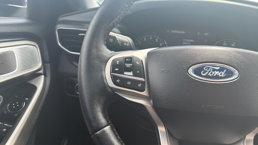 Certified 2023 Ford Explorer Limited w/ Limited Technology Package AWD/4WD image 35