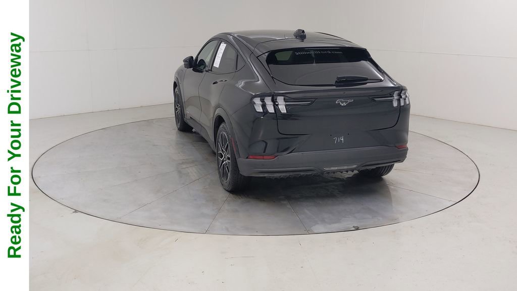 Certified 2025 Ford Mustang Mach-E Premium image 17