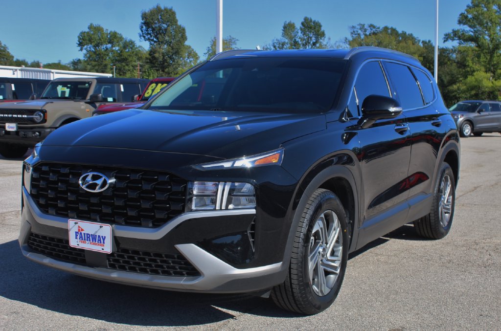 Used 2023 Hyundai Santa Fe SEL FWD image 4