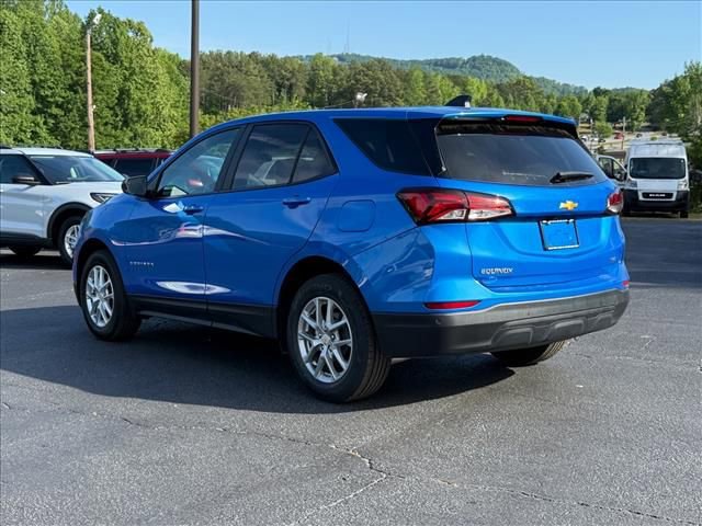 Used 2024 Chevrolet Equinox LS AWD/4WD image 6