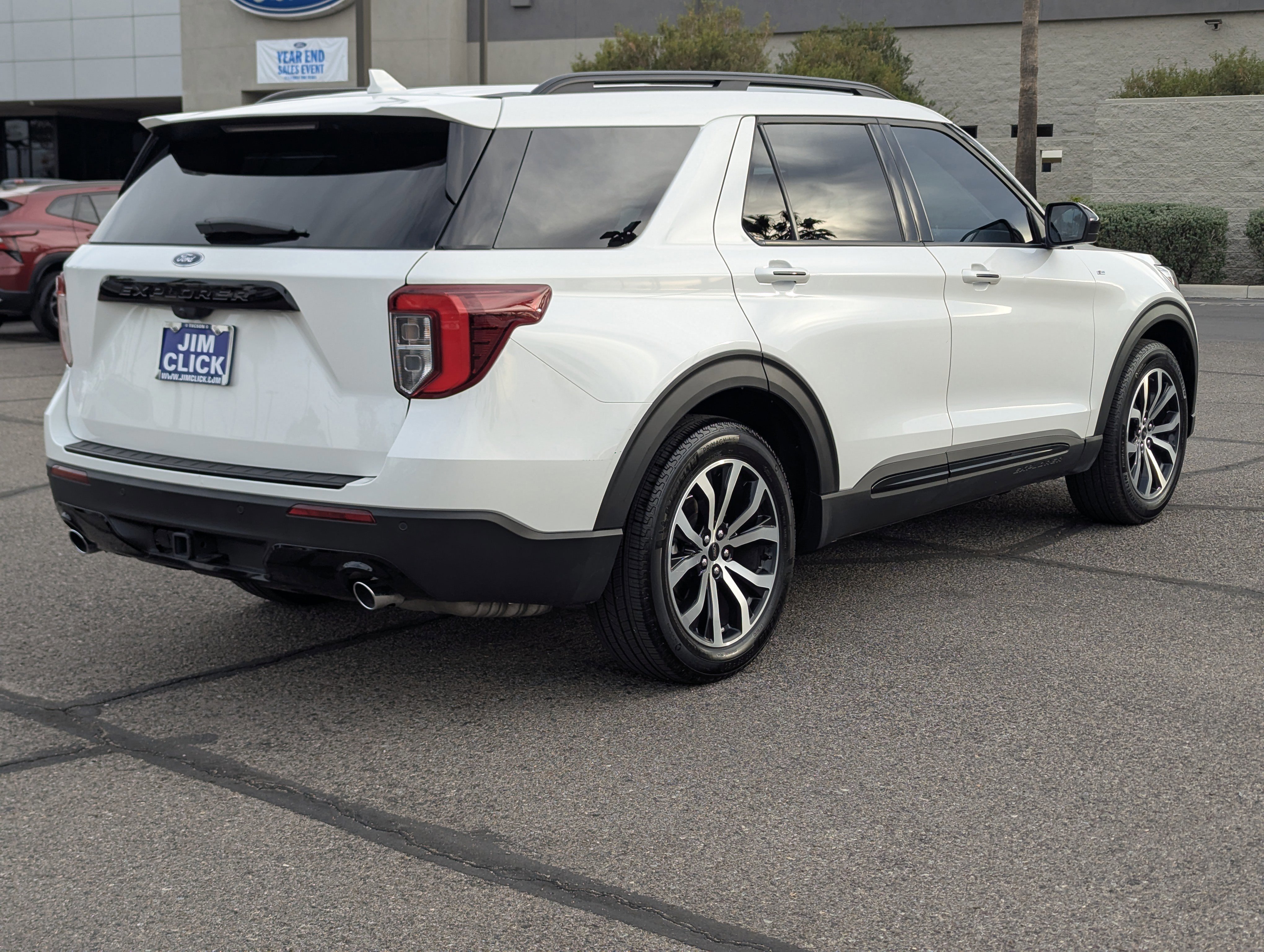 Certified 2024 Ford Explorer ST-Line w/ Class IV Trailer Tow Package image 4