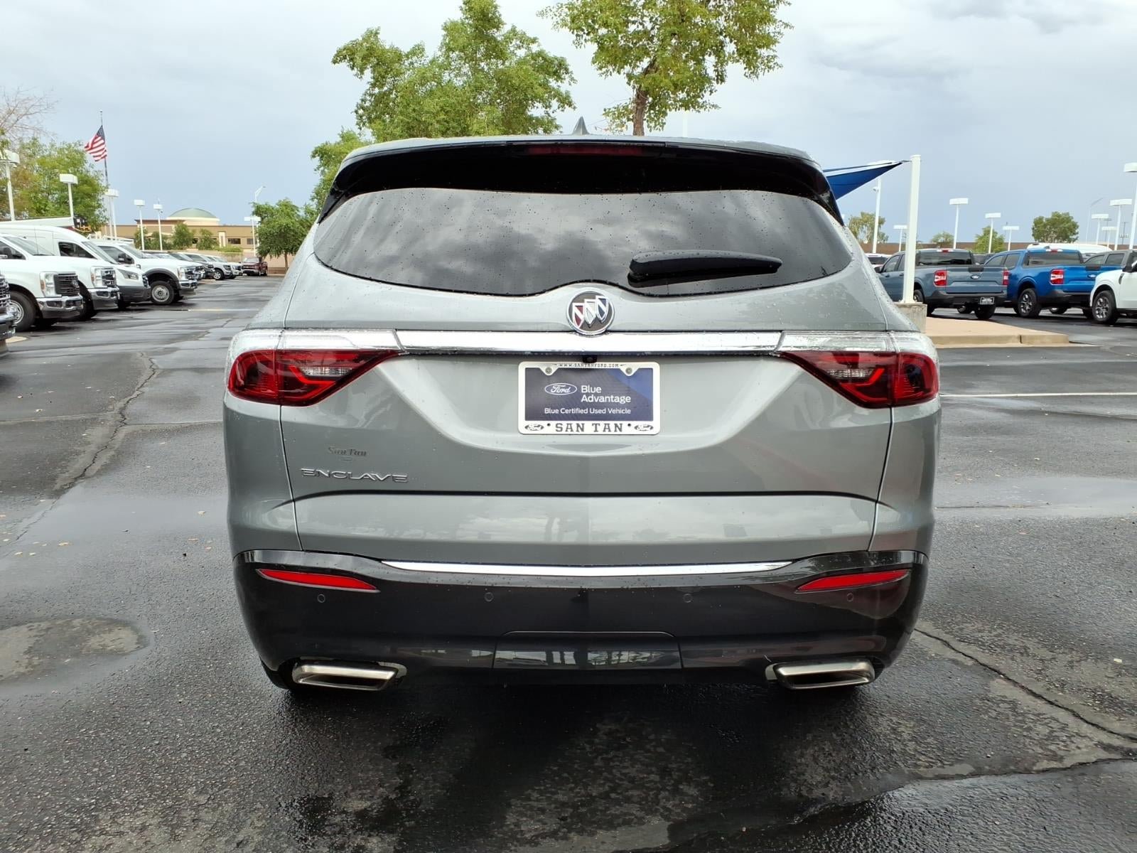 Used 2024 Buick Enclave Essence FWD image 5