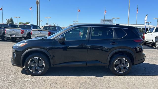 Used 2024 Nissan Rogue SV AWD/4WD image 7