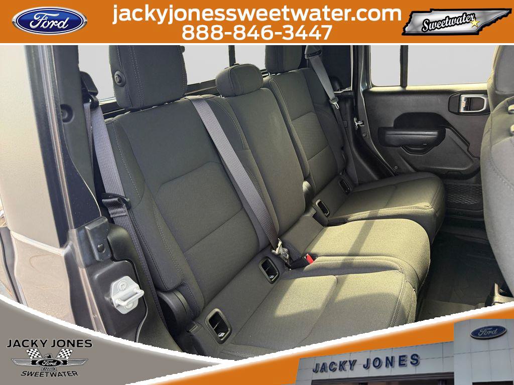 Used 2022 Jeep Gladiator Sport AWD/4WD image 18