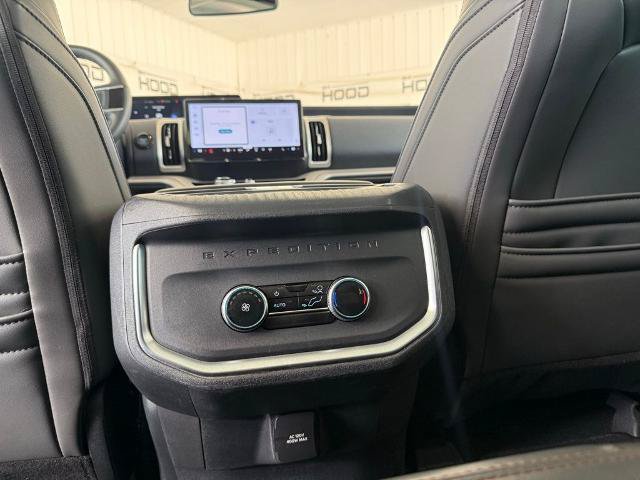 Certified 2025 Ford Expedition Active AWD/4WD image 13