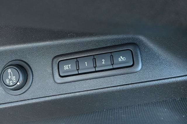 Used 2020 Chevrolet Equinox Premier FWD image 20