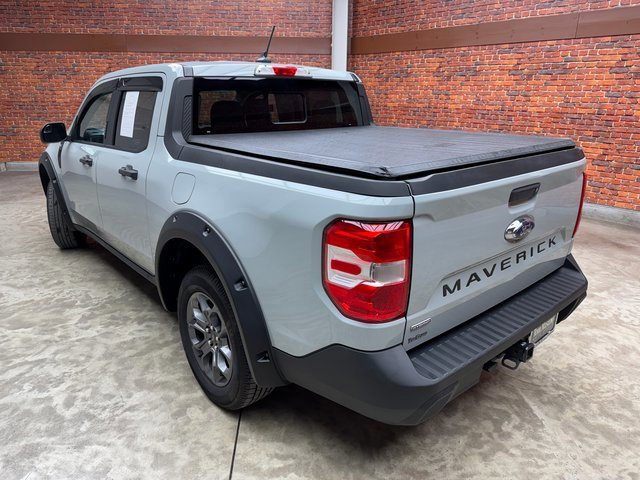 Certified 2022 Ford Maverick XLT image 3