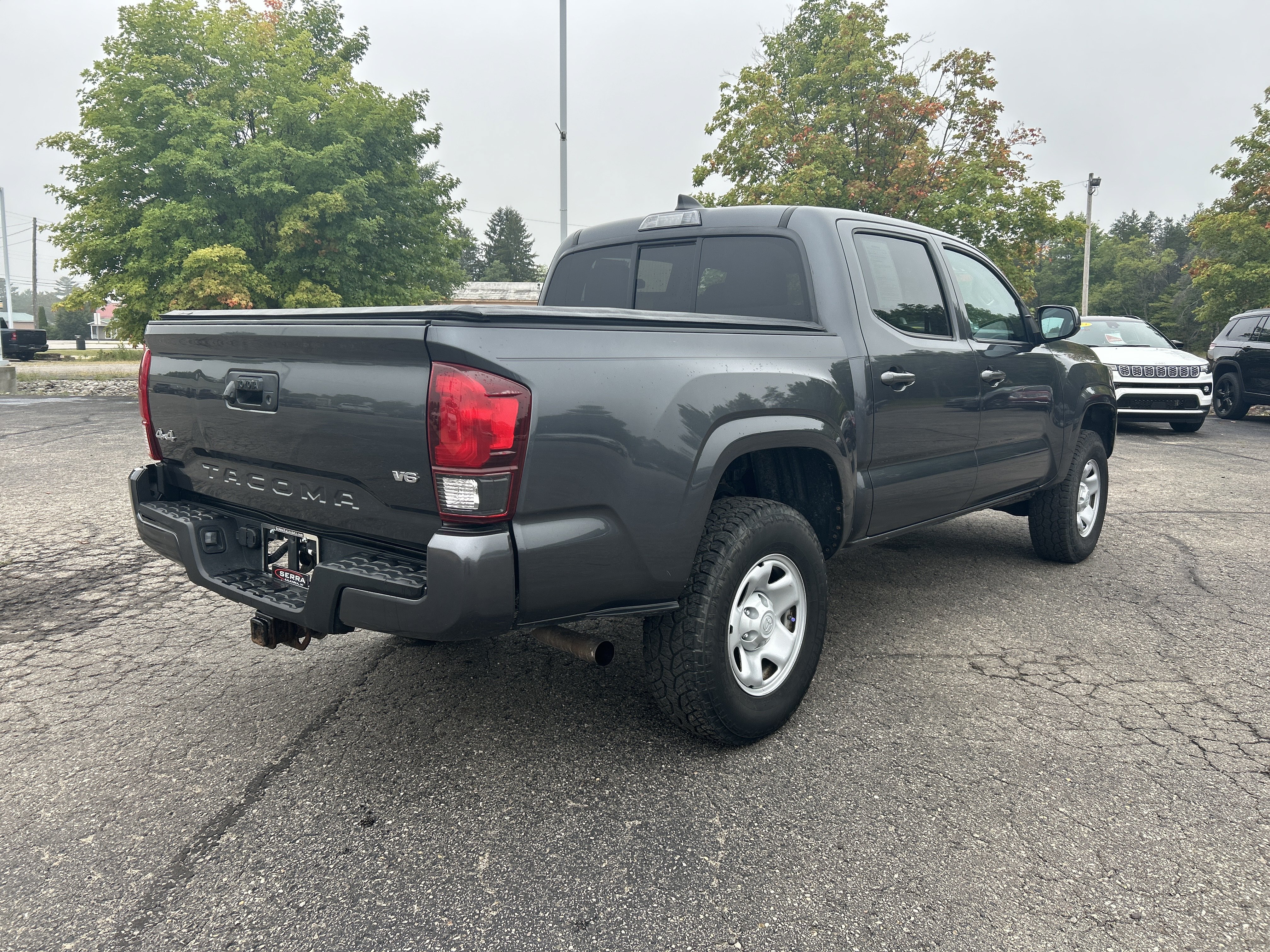 Used 2021 Toyota Tacoma SR AWD/4WD image 3