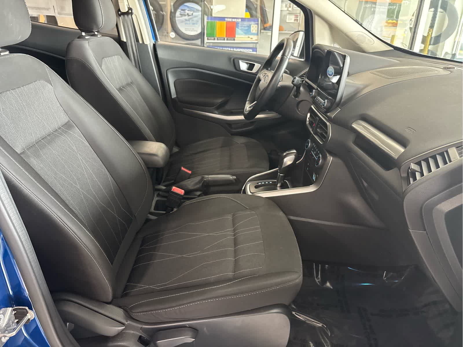 Certified 2018 Ford EcoSport SE w/ SE Convenience Package AWD/4WD image 40