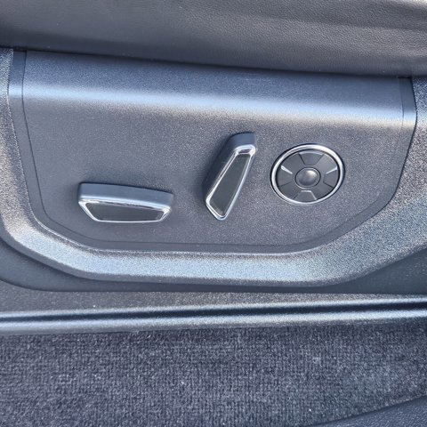 Certified 2020 Ford F150 Platinum w/ Equipment Group 701A Luxury image 14