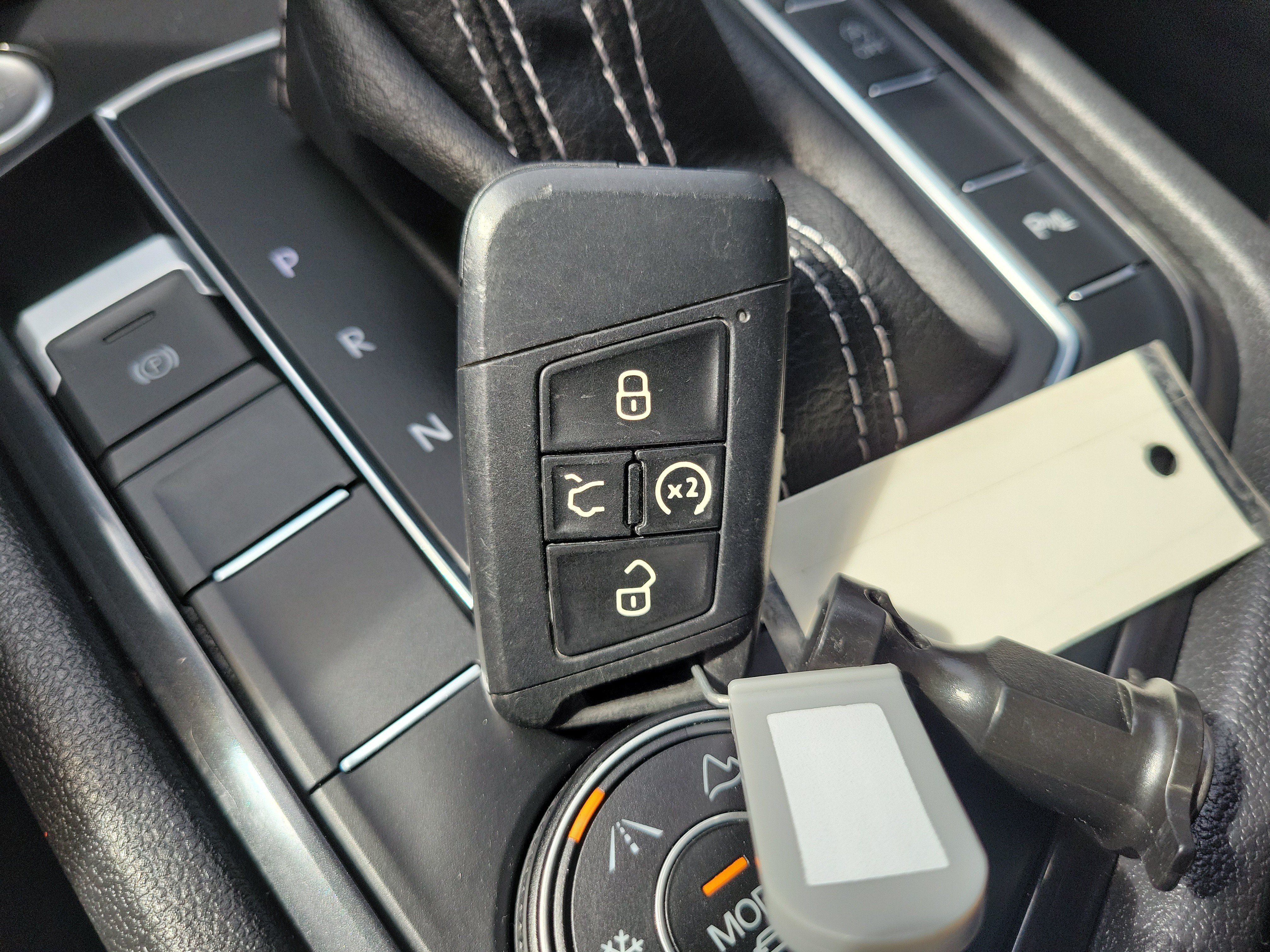 Used 2021 Volkswagen Tiguan SEL w/ 3rd Row Seat Package AWD/4WD image 30