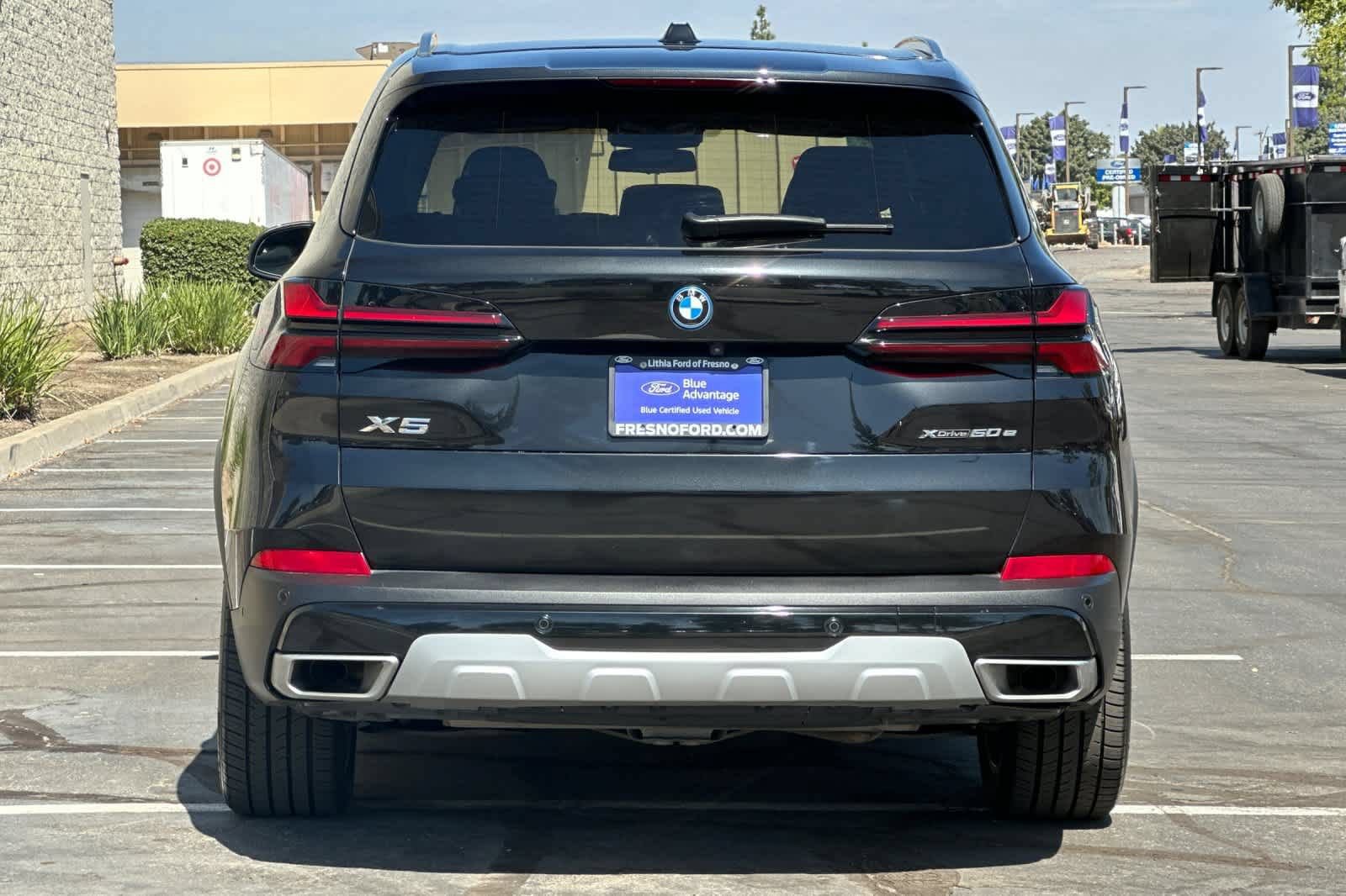 Used 2025 BMW X5 xDrive50e AWD/4WD image 8