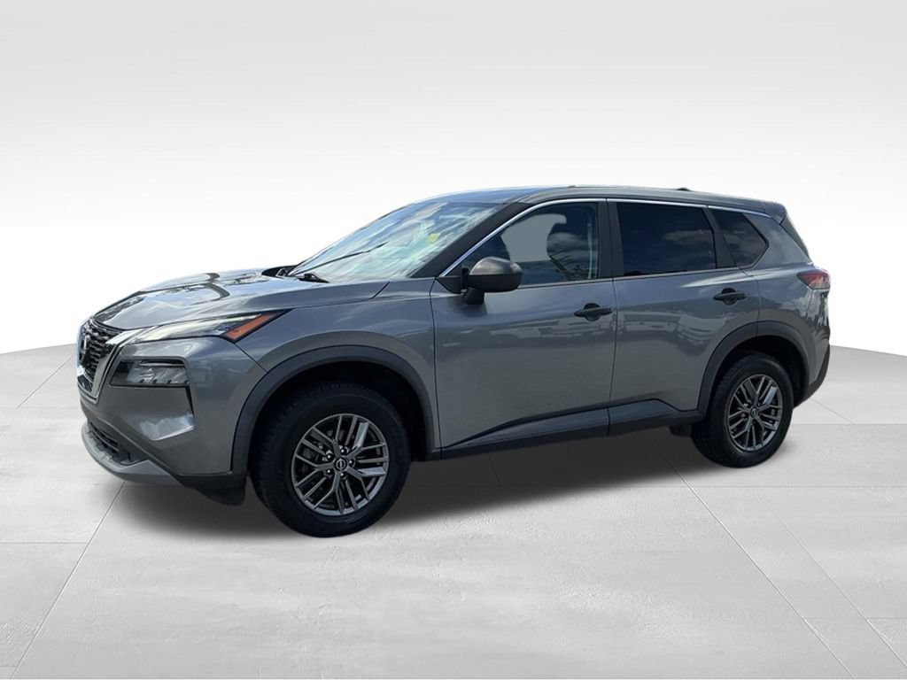 Used 2023 Nissan Rogue S AWD/4WD image 2
