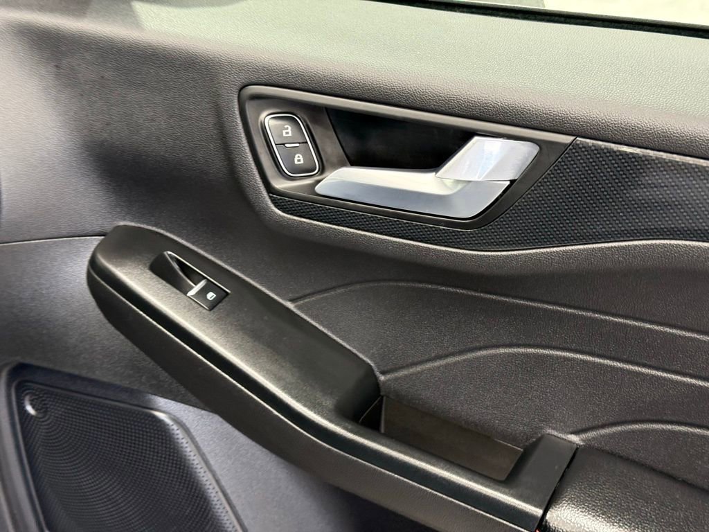 Certified 2025 Ford Escape ST-Line image 22