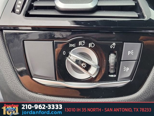 Used 2023 BMW 540i w/ M Sport Package RWD image 22