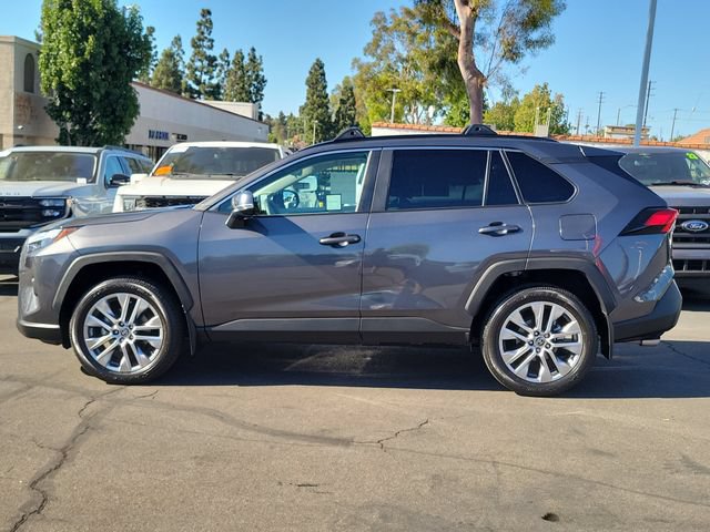 Used 2023 Toyota RAV4 XLE Premium AWD/4WD image 33