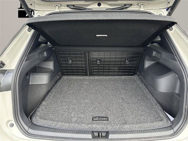 Used 2026 Volkswagen Tiguan SEL R-Line AWD/4WD image 10