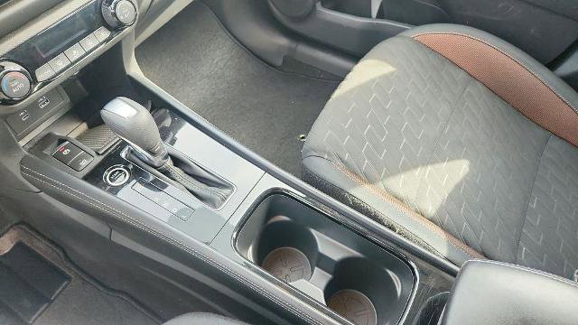 Used 2024 Nissan Kicks SR image 13