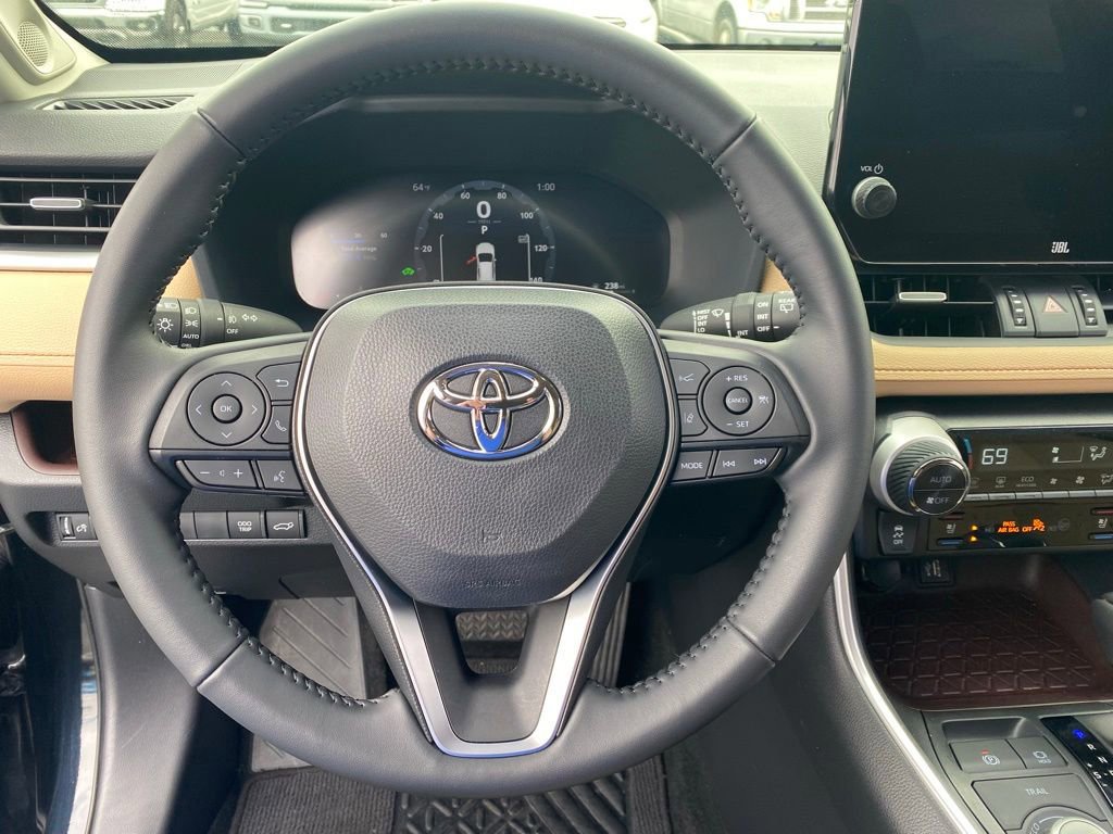 Used 2024 Toyota RAV4 Limited image 13