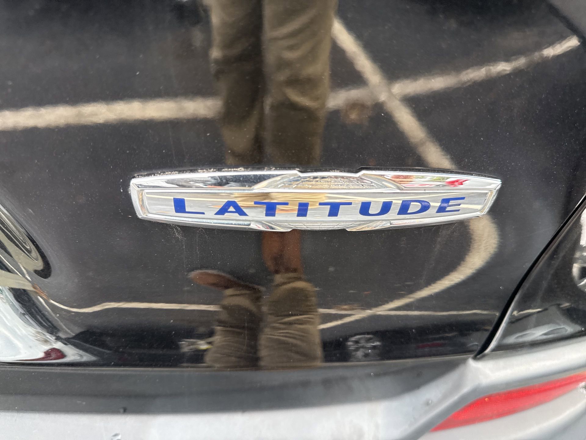 Used 2019 Jeep Cherokee Latitude Plus w/ Cold Weather Group image 13