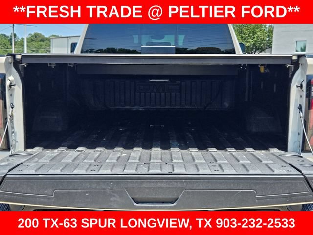 Used 2026 GMC Sierra 2500 AT4X w/ LPO, Black Badging Package AWD/4WD image 9