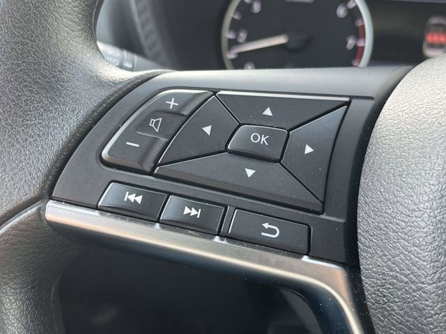 Used 2025 Nissan Sentra SV image 17