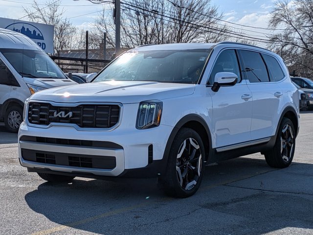 Used 2025 Kia Telluride S FWD image 8