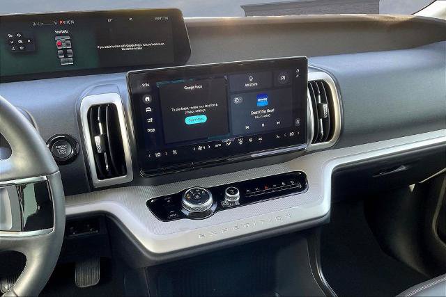 Certified 2025 Ford Expedition Active AWD/4WD image 9