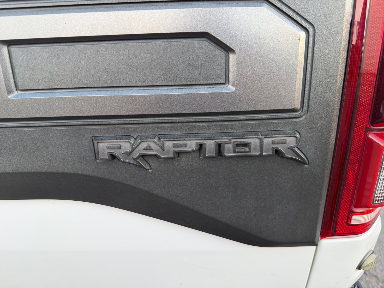 Certified 2019 Ford F150 Raptor w/ Equipment Group 802A Luxury AWD/4WD image 28