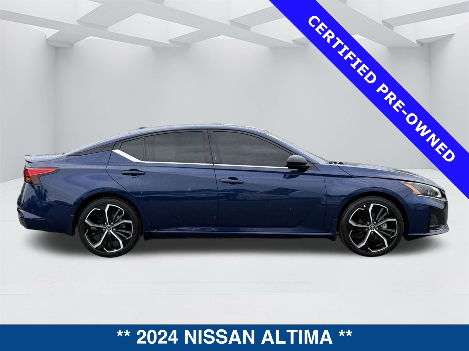 Used 2024 Nissan Altima 2.5 SR image 5