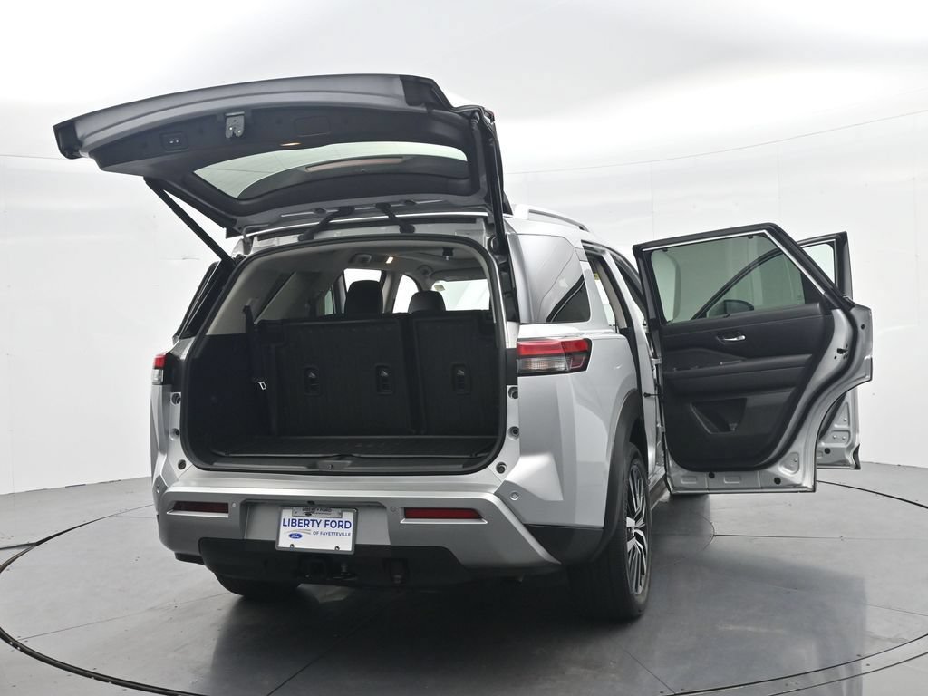 Used 2023 Nissan Pathfinder Platinum AWD/4WD image 51