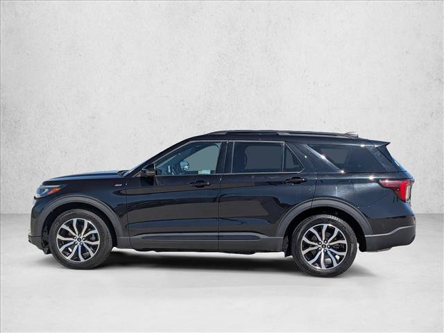 Certified 2025 Ford Explorer ST-Line RWD image 8