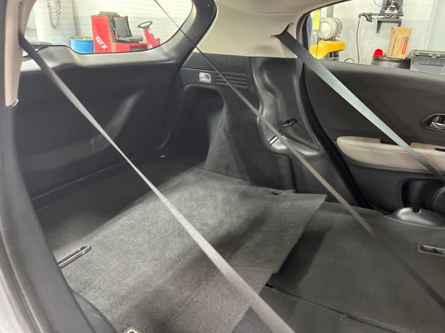 Used 2022 Honda HR-V LX image 37