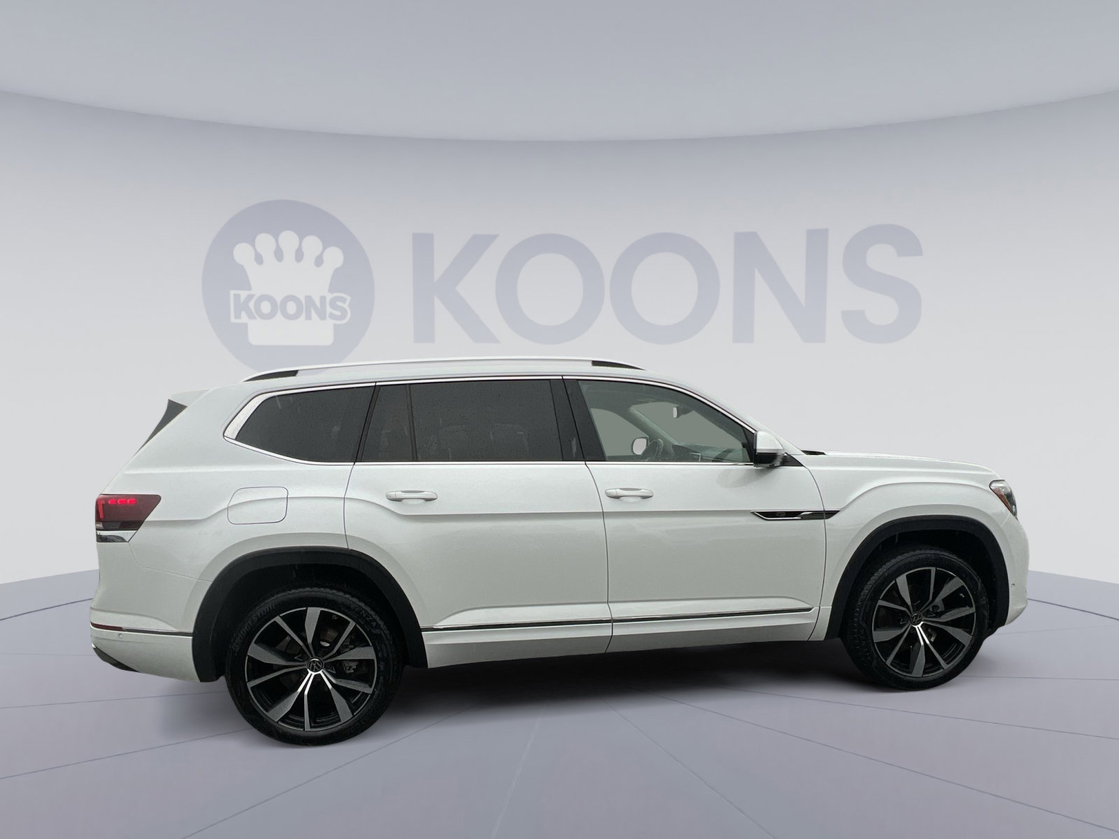 Used 2024 Volkswagen Atlas SEL Premium R-Line AWD/4WD image 17