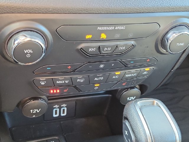 Certified 2022 Ford Ranger Lariat w/ Tremor Off-Road Package AWD/4WD image 23